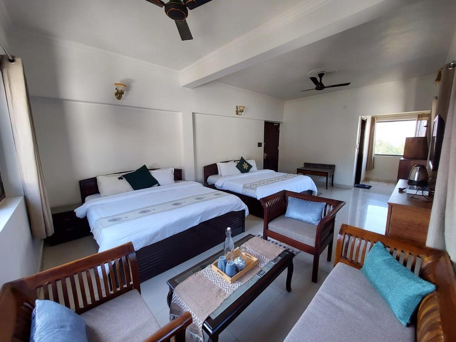 Alinda House Naukuchiatal By The Ghaur Hotel Bhimtal Bagian luar foto