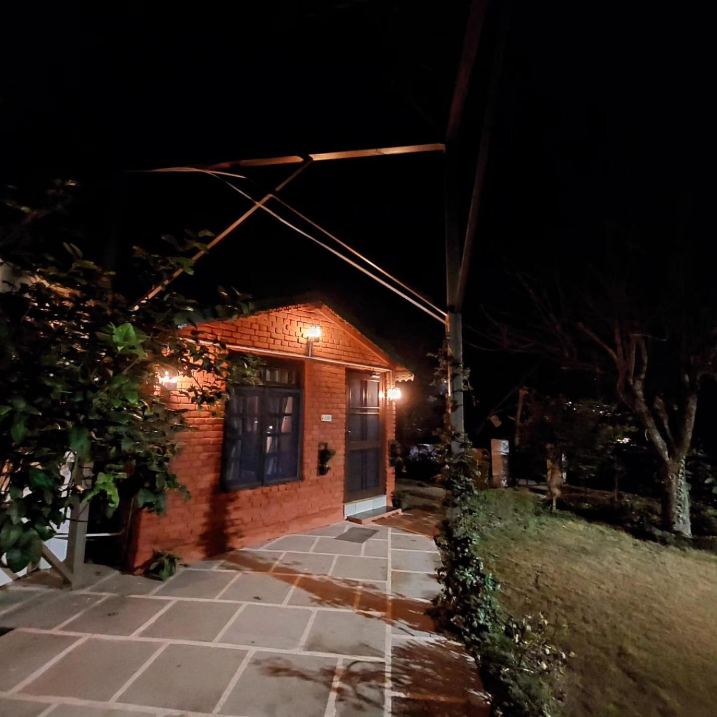 Alinda House Naukuchiatal By The Ghaur Hotel Bhimtal Bagian luar foto