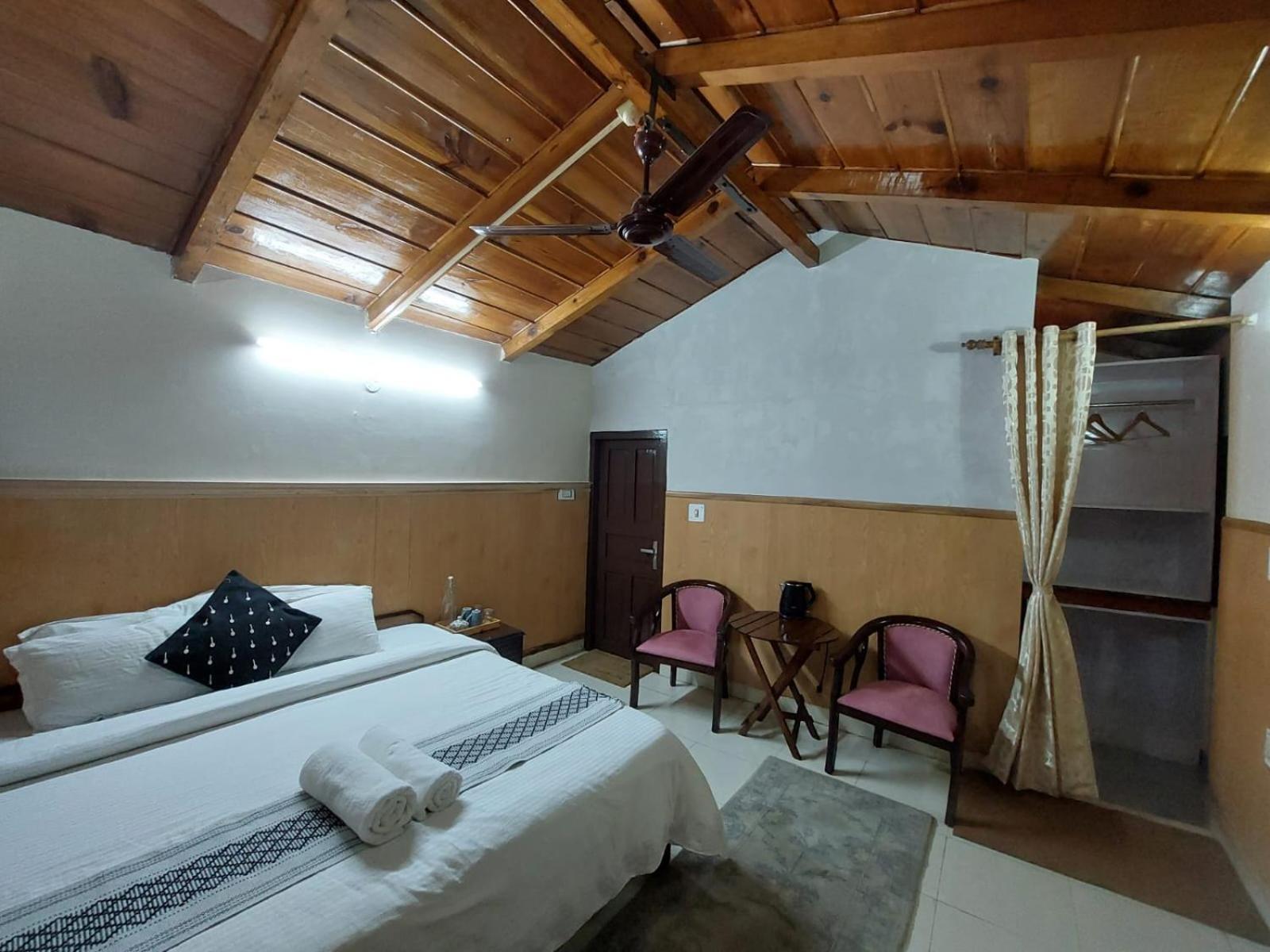 Alinda House Naukuchiatal By The Ghaur Hotel Bhimtal Bagian luar foto